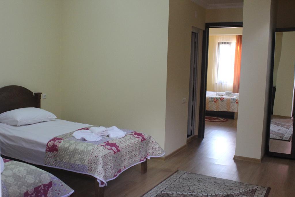 Marani Hotel Batumi Room photo
